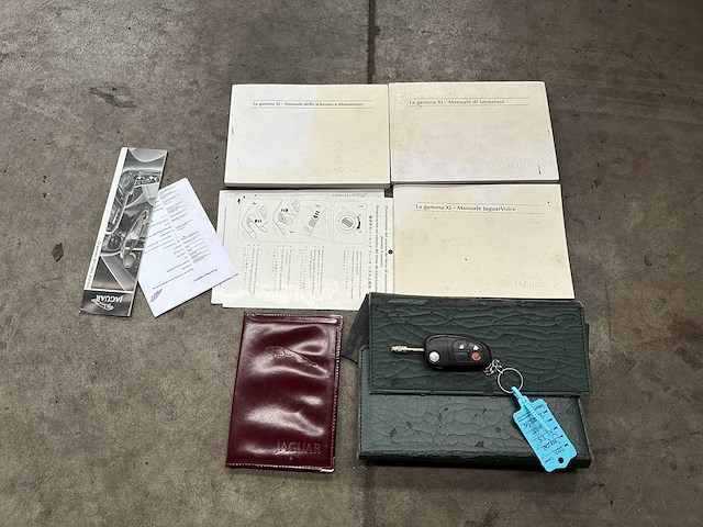 Jaguar xj8 3.5 v8 258pk 2003 youngtimer - afbeelding 38 van  44