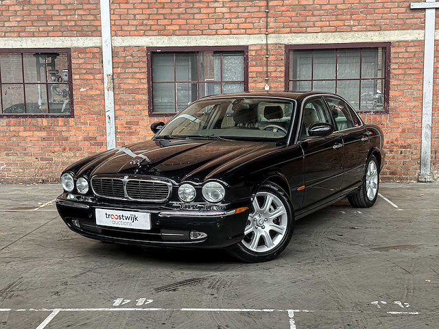 Jaguar xj8 3.5 v8 258pk 2003 youngtimer - afbeelding 12 van  44