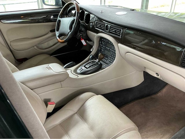 Jaguar xjr x308 | 4.0 v8 supercharged | 1998 | youngtimer | 370 pk | btw auto - afbeelding 4 van  21