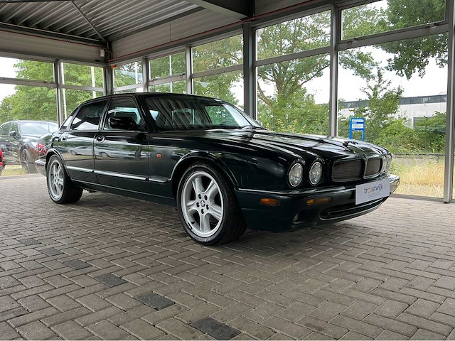 Jaguar xjr x308 | 4.0 v8 supercharged | 1998 | youngtimer | 370 pk | btw auto - afbeelding 20 van  21