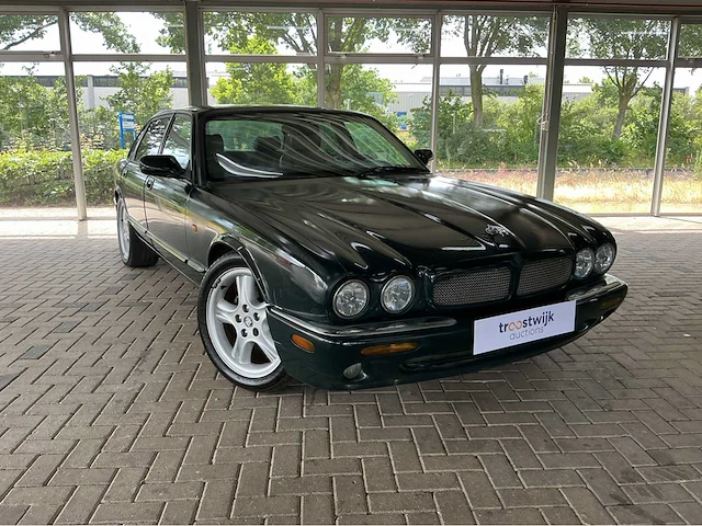 Jaguar xjr x308 | 4.0 v8 supercharged | 1998 | youngtimer | 370 pk | btw auto - afbeelding 16 van  22