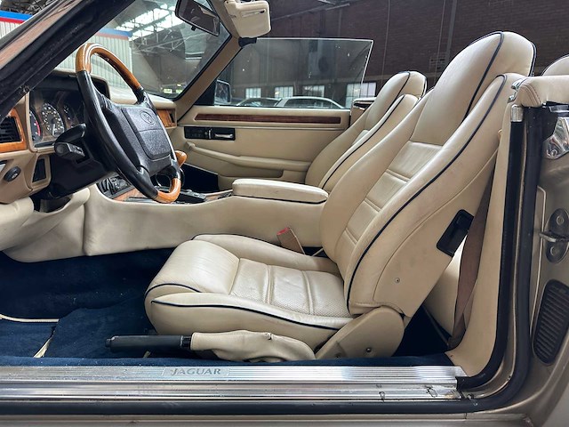 Jaguar xjs 4.0 l6 240pk 1996 - afbeelding 16 van  28