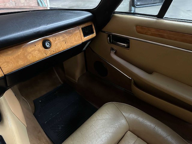 Jaguar xjs 5.3 v12 262pk 1984 - afbeelding 11 van  29