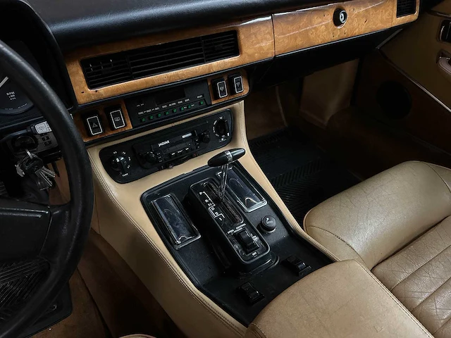 Jaguar xjs 5.3 v12 262pk 1984 - afbeelding 10 van  29