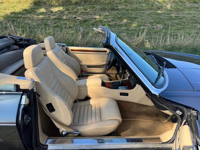 Jaguar xjs 5.3 v12 convertible, 1702 - afbeelding 34 van  40