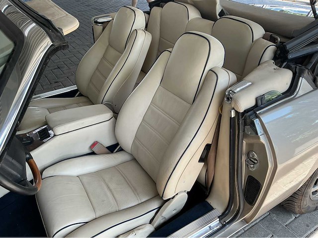 Jaguar xjs cabriolet 4.0 l6 uit 1996. btw auto - afbeelding 9 van  28