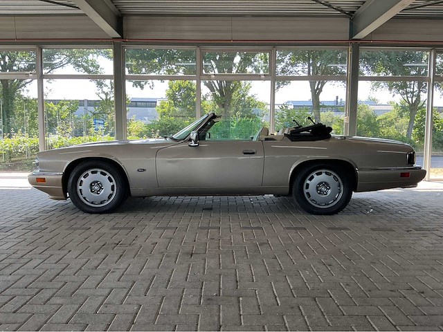 Jaguar xjs cabriolet 4.0 l6 uit 1996. btw auto - afbeelding 25 van  28