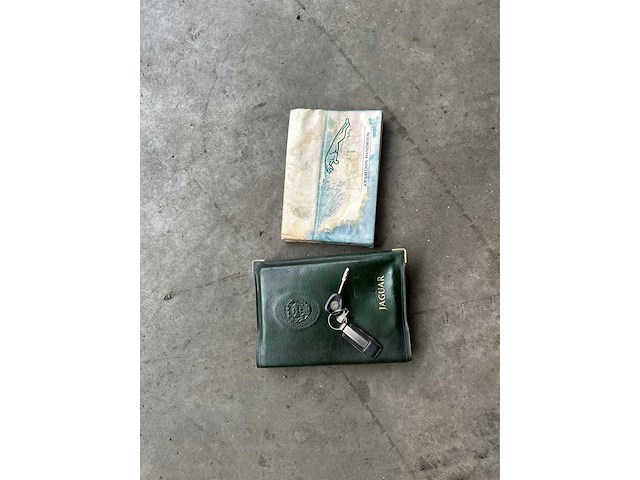 Jaguar xjs convertible 4.0 6-in-lijn 240pk 1996 - afbeelding 36 van  36