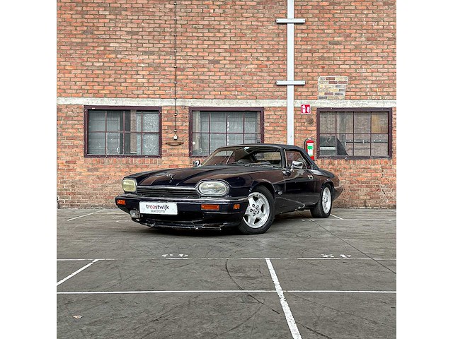 Jaguar xjs convertible 4.0 6-in-lijn 240pk 1996 - afbeelding 8 van  36