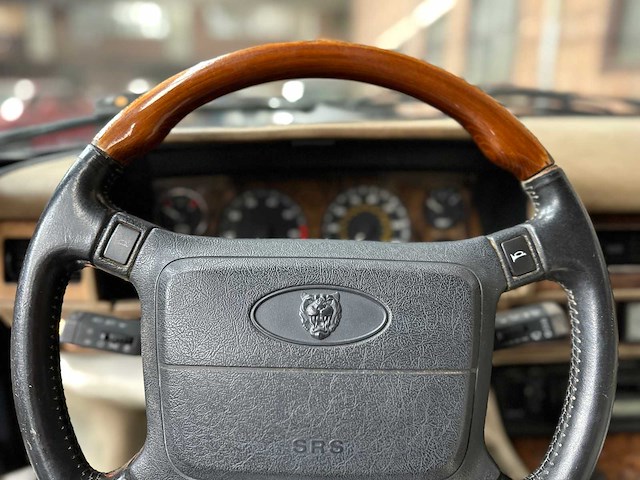 Jaguar xjs convertible 4.0 6-in-lijn 240pk 1996 - afbeelding 14 van  35