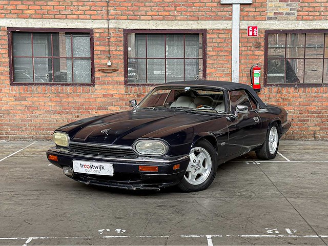 Jaguar xjs convertible 4.0 6-in-lijn 240pk 1996 - afbeelding 12 van  35