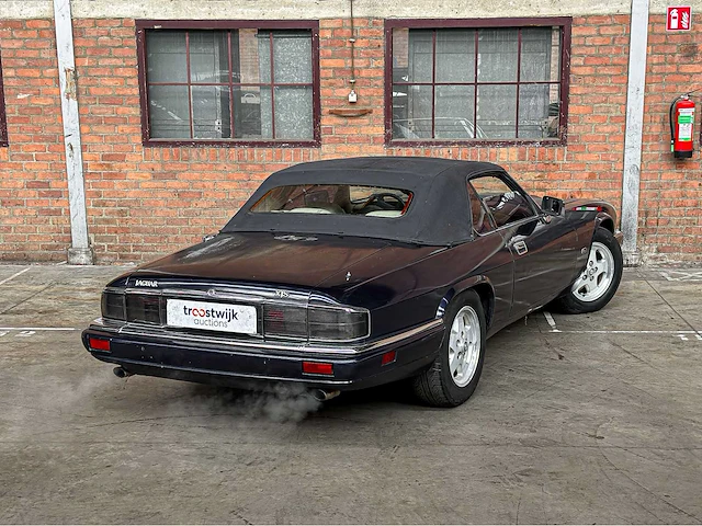 Jaguar xjs convertible 4.0 6-in-lijn 240pk 1996 - afbeelding 2 van  36