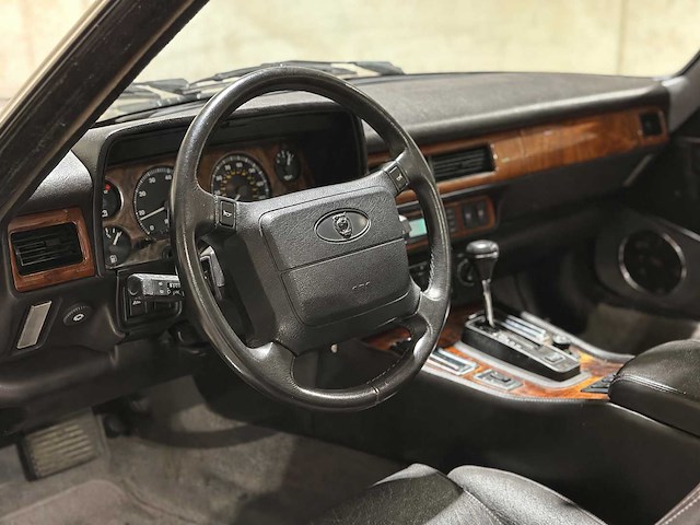 Jaguar xjs convertible 4.0 l6 226pk 1994 - afbeelding 10 van  36