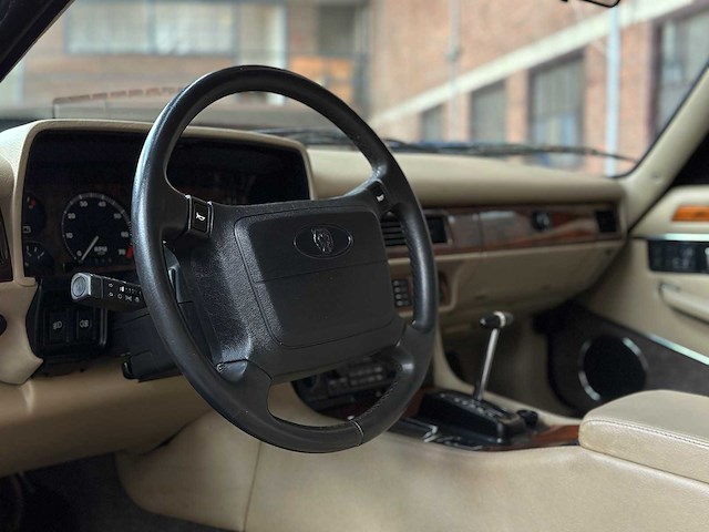 Jaguar xjs convertible 5.3 v12 266pk 1992 - afbeelding 7 van  32