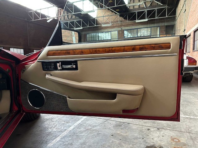 Jaguar xjs convertible 5.3 v12 266pk 1992 - afbeelding 12 van  32