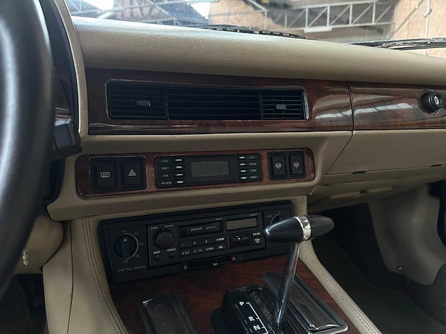 Jaguar xjs convertible 5.3 v12 266pk 1992 - afbeelding 15 van  32