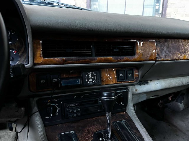 Jaguar xjs convertible l6 4.0 240pk 1995 - afbeelding 22 van  38