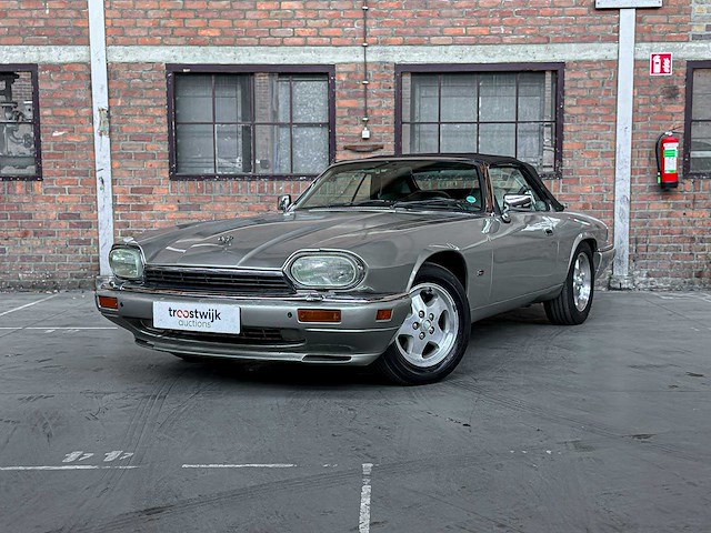Jaguar xjs convertible l6 4.0 240pk 1995 - afbeelding 23 van  38