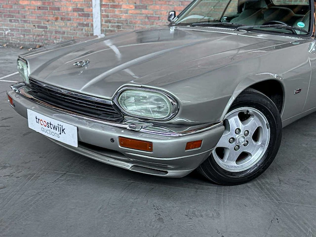 Jaguar xjs convertible l6 4.0 240pk 1995 - afbeelding 34 van  38