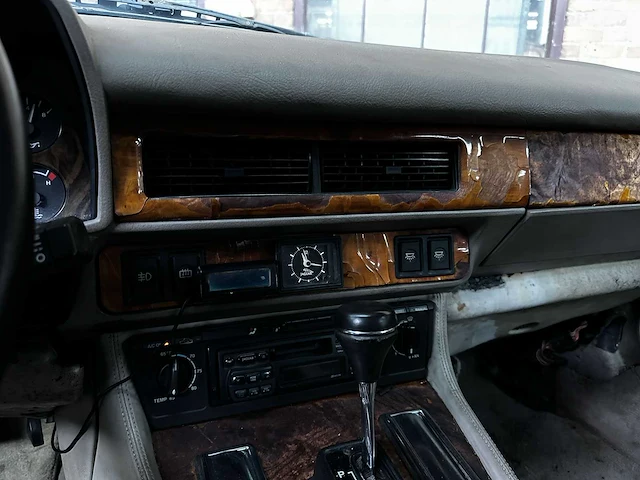 Jaguar xjs convertible l6 4.0 240pk 1995 - afbeelding 17 van  38