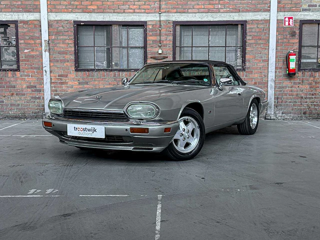 Jaguar xjs convertible l6 4.0 240pk 1995 - afbeelding 31 van  38