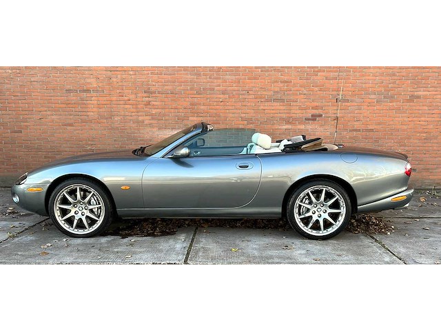 Jaguar xkr 4.2 v8 convertible 396 pk, automaat, 16-nf-pd - afbeelding 41 van  43