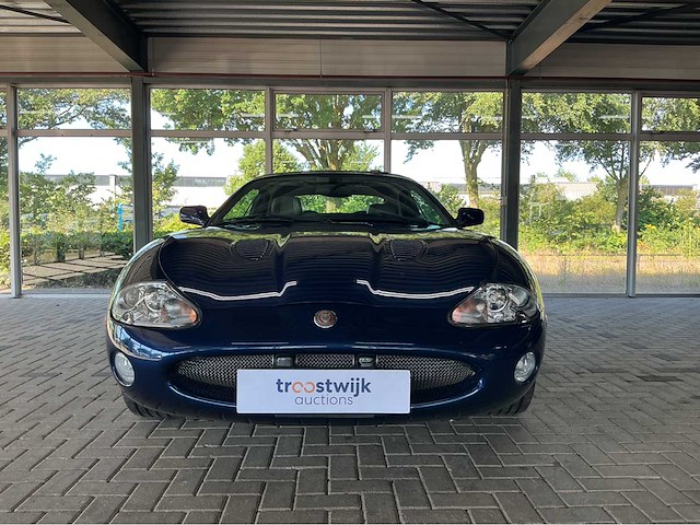 Jaguar xkr cabriolet | 4.0 v8 supercharged | 2002 | youngtimer | 370 pk | btw auto - afbeelding 12 van  30