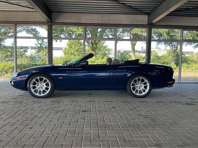 Jaguar xkr cabriolet | 4.0 v8 supercharged | 2002 | youngtimer | 370 pk | btw auto - afbeelding 26 van  30