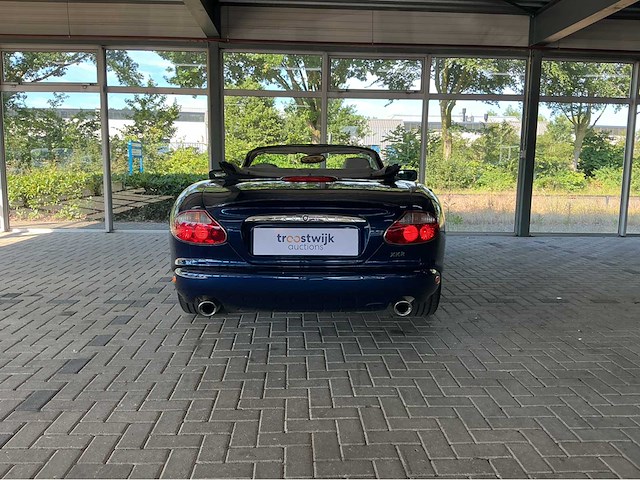 Jaguar xkr cabriolet | 4.0 v8 supercharged | 2002 | youngtimer | 370 pk | btw auto - afbeelding 29 van  30