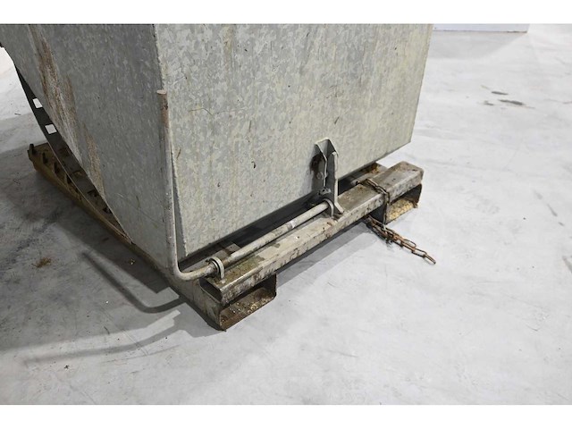 Jako gegalvaniseerde zelfkiepende afvalcontainer - afbeelding 5 van  6