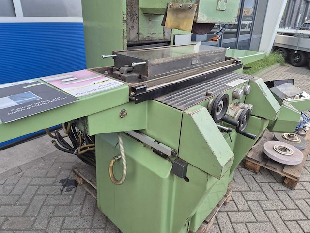 Jakobsen - sj 1032 - vlakslijpmachine met heidenhain digitale uitlezing - afbeelding 21 van  30