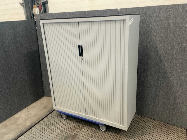 Jaloezie kast - afbeelding 1 van  3