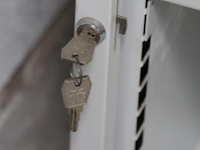 Jalouziedeurkast incl. sleutels - 125x50x77cm - afbeelding 2 van  4