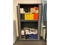 Jalouziedeurkast met inhoud - afbeelding 4 van  6