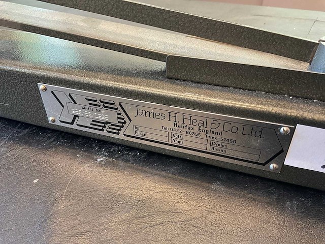 James h.heal&co crockingtester - afbeelding 1 van  1