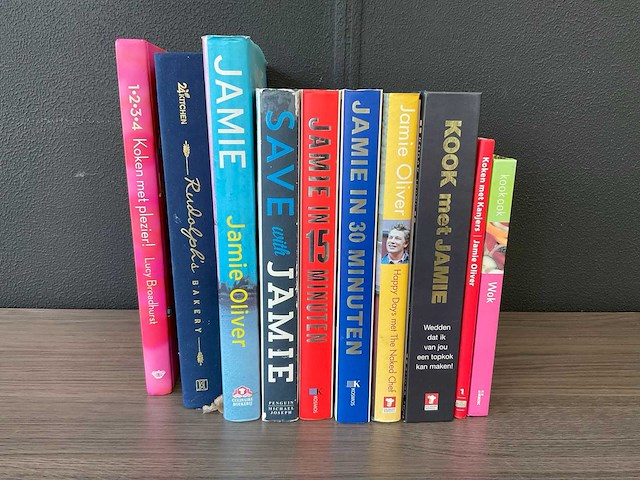 Jamie oliver kookboeken - afbeelding 2 van  3