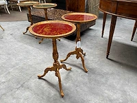 Jansen furniture chinoiserie rood bijzettafel (2x) - afbeelding 2 van  6