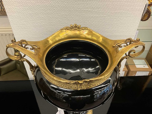 Jansen furniture porselein / bronzen vaas - afbeelding 2 van  4