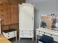 Jansen perugia kledingkast