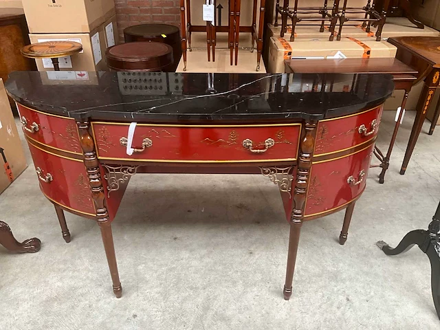 Jansen red chinoiserie side table - afbeelding 2 van  6