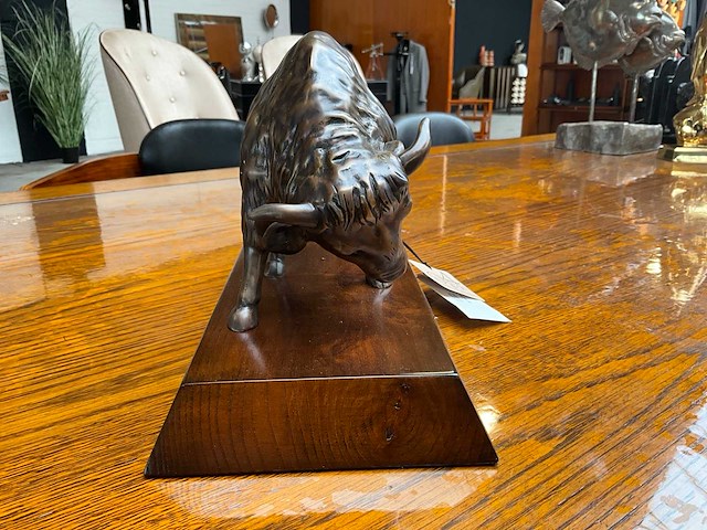 Jansen statue bizon - afbeelding 2 van  4