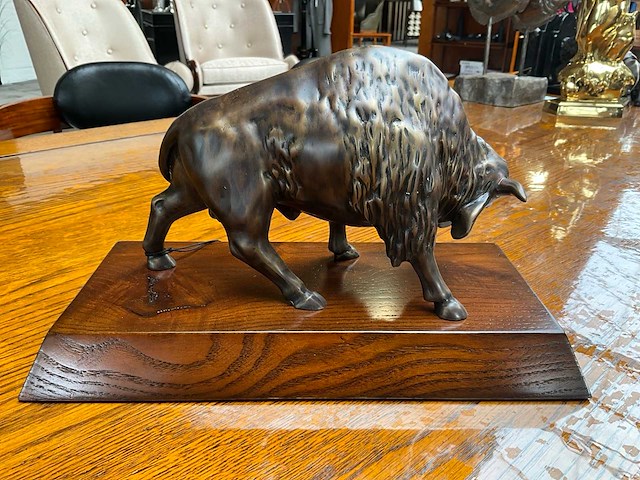 Jansen statue bizon - afbeelding 3 van  4