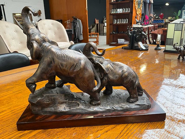 Jansen statue elephant - afbeelding 3 van  4