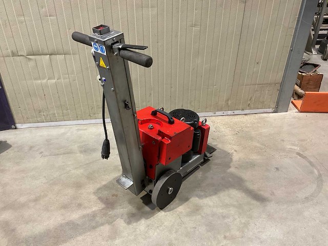 Janser mobile ii hydraulic tapijtstripper - afbeelding 2 van  5