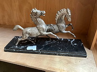 Janssen statue horse decoratief beeld - afbeelding 1 van  3