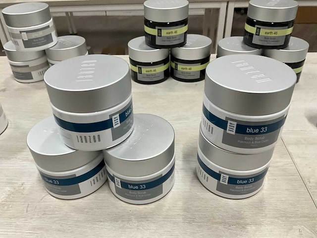 Janzen verzorgingsproducten en accessoires (55x) - afbeelding 4 van  5