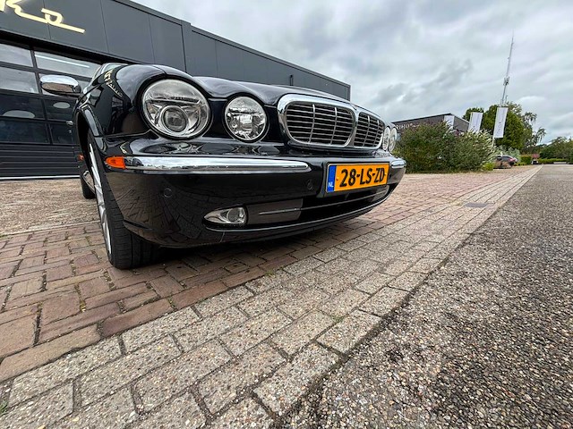 Jaquar - xj - x350 - youngtimer > 15 - afbeelding 2 van  37