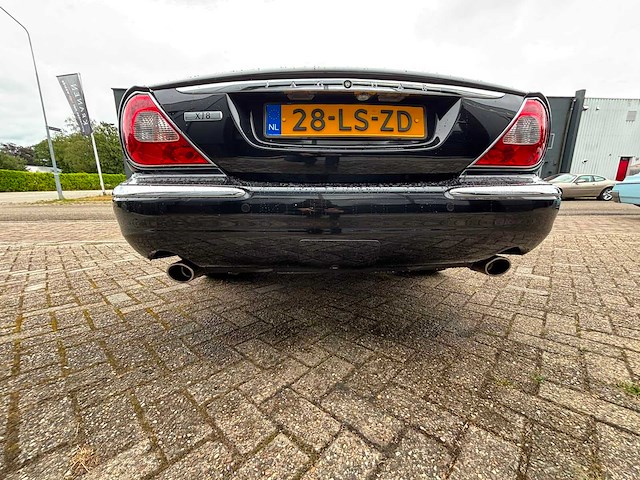 Jaquar - xj - x350 - youngtimer > 15 - afbeelding 3 van  37