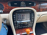 Jaquar - xj - x350 - youngtimer > 15 - afbeelding 4 van  37