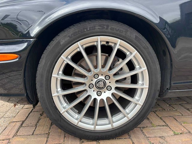 Jaquar - xj - x350 - youngtimer > 15 - afbeelding 18 van  37